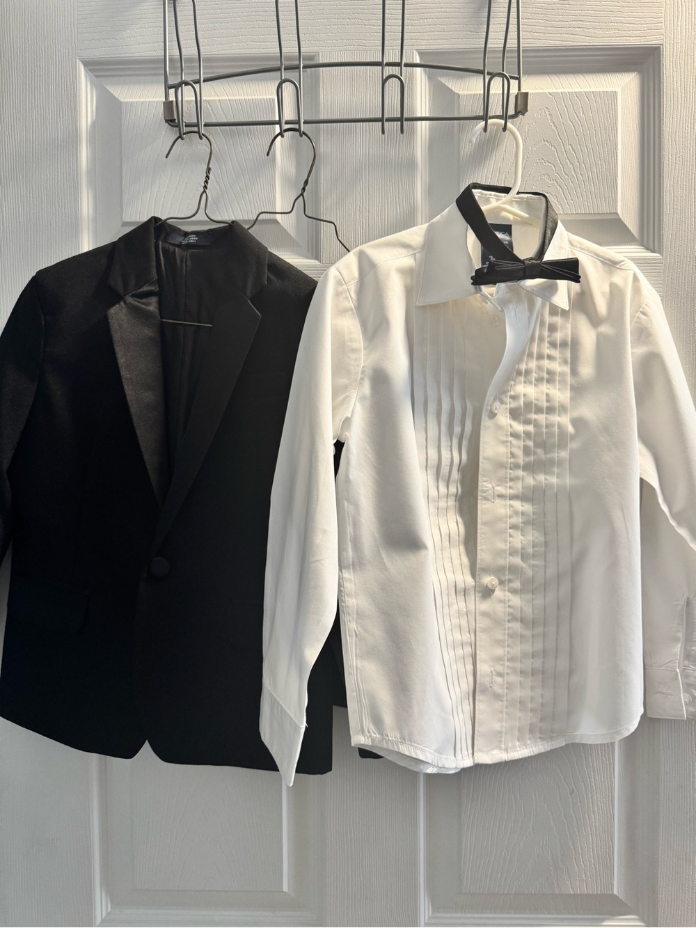 Boys' Tuxedo Suit Jacket, Pants w/ White Pleated Dress Shirt & Bow Tie